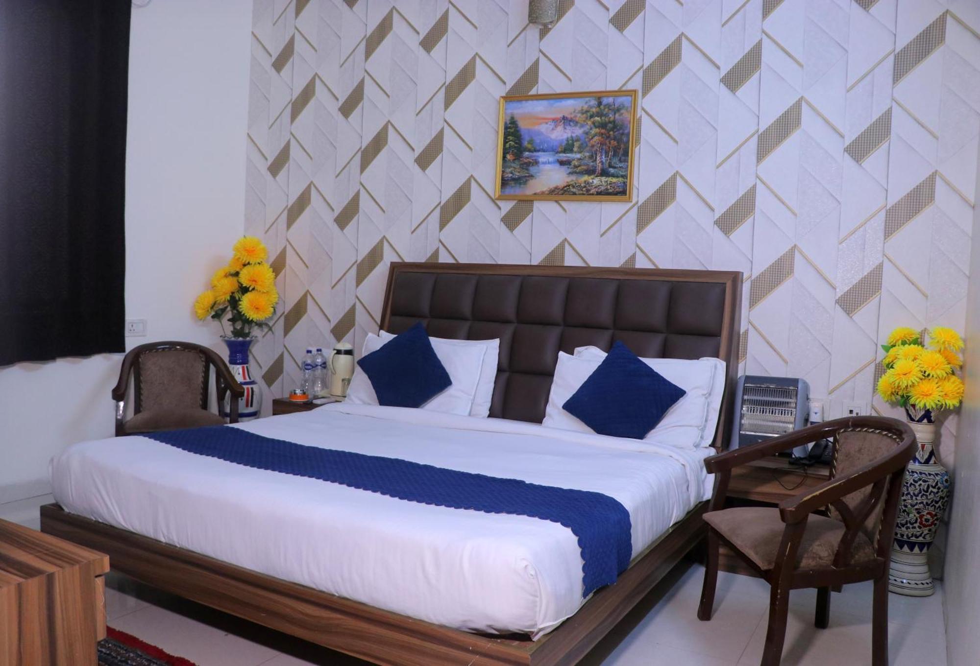 Hotel Panache Mathura Luaran gambar