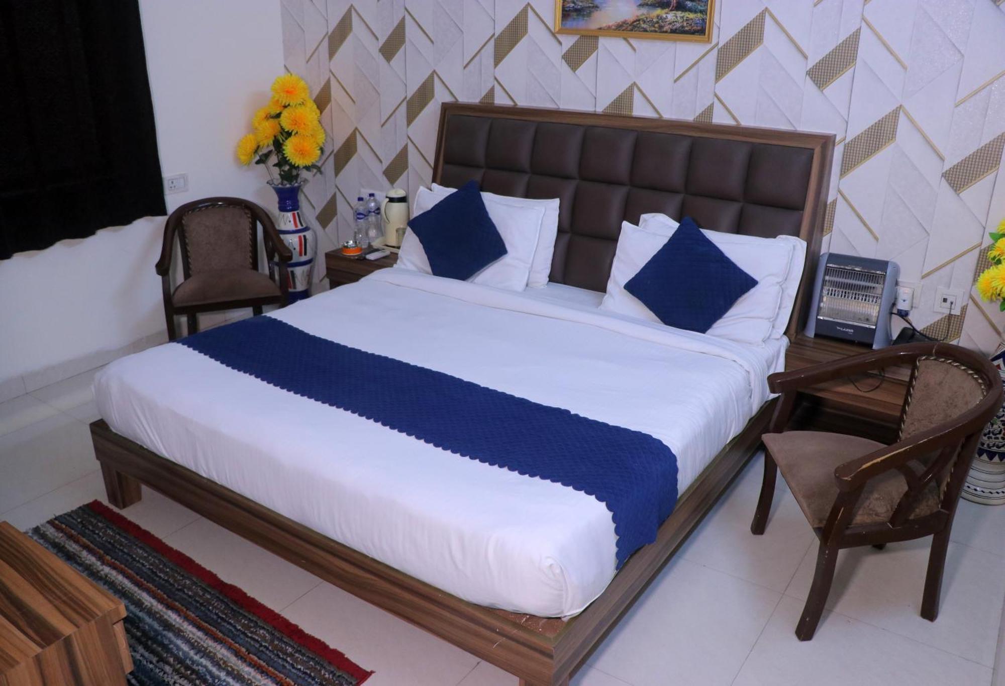 Hotel Panache Mathura Luaran gambar